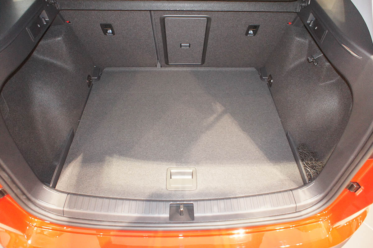 Tavite portbagaj Cupra Ateca, caroserie suv, an fabricatie 2018 - prezent, inclusiv facelift, portbagaj superior / 4wd | 193076BSC