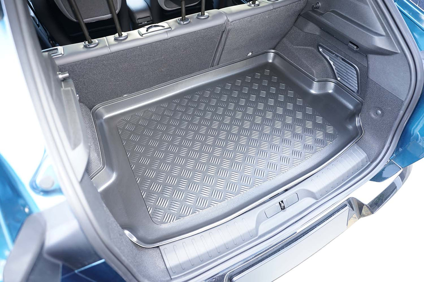 Tavita portbagaj Alfa Romeo Junior Elettrica fabricatie 04.2024 - prezent, caroserie suv, portbagaj superior, podea variabila in pozitie superioara #1 - Auto Alorria