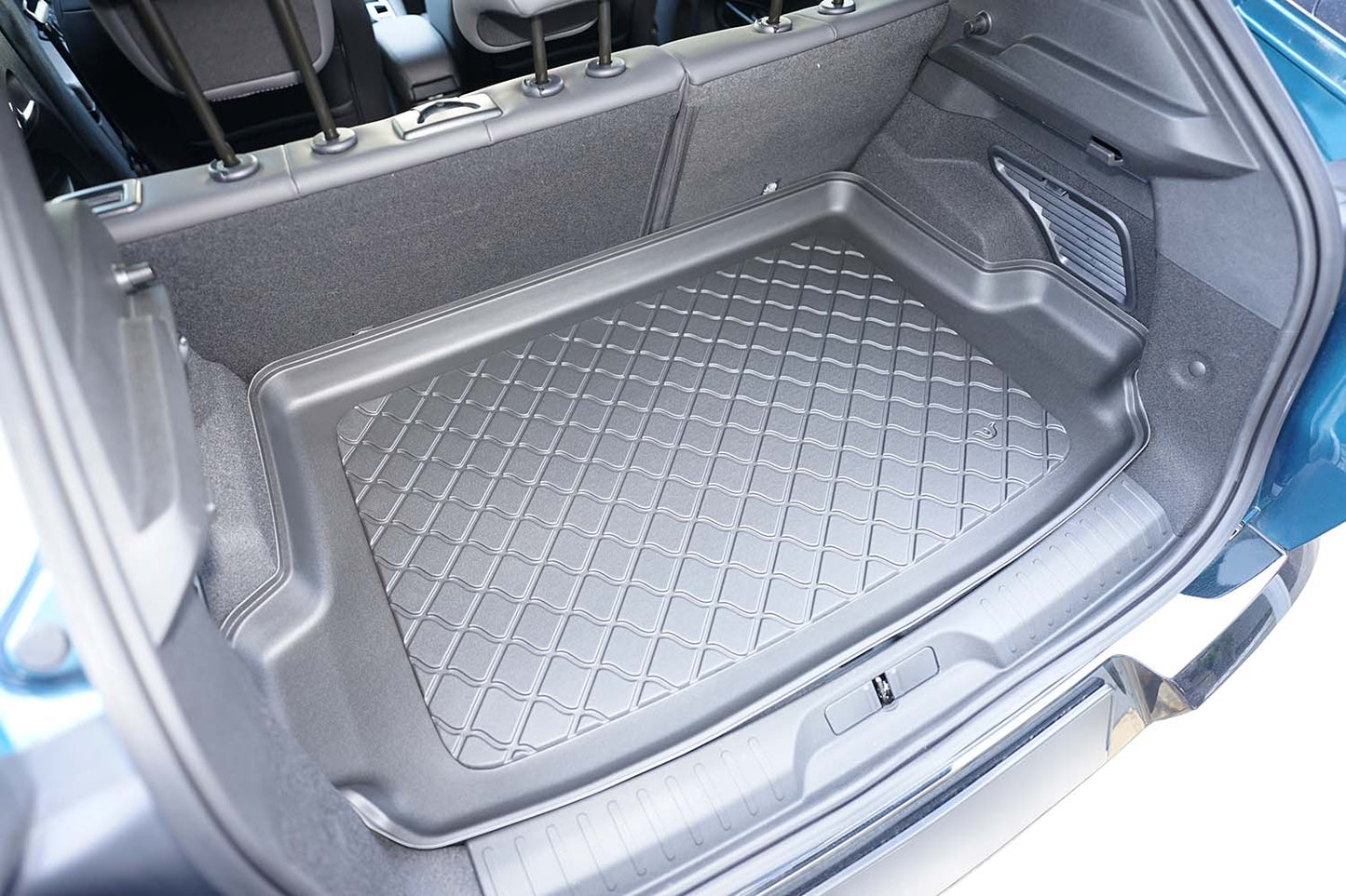 Tavita portbagaj Alfa Romeo Junior Hybrid fabricatie 04.2024 - prezent, caroserie suv, portbagaj superior, podea variabila in pozitie superioara #2 - Auto Alorria