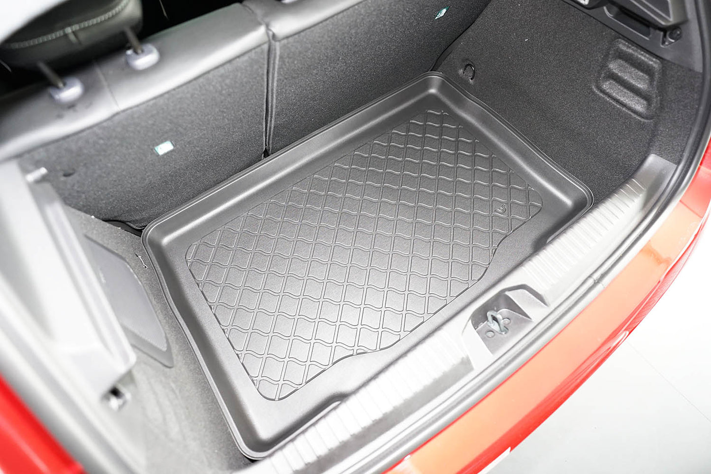 Tavita portbagaj Mitsubishi Colt VII Hybrid fabricatie 10.2023 - prezent, caroserie hatchback #1