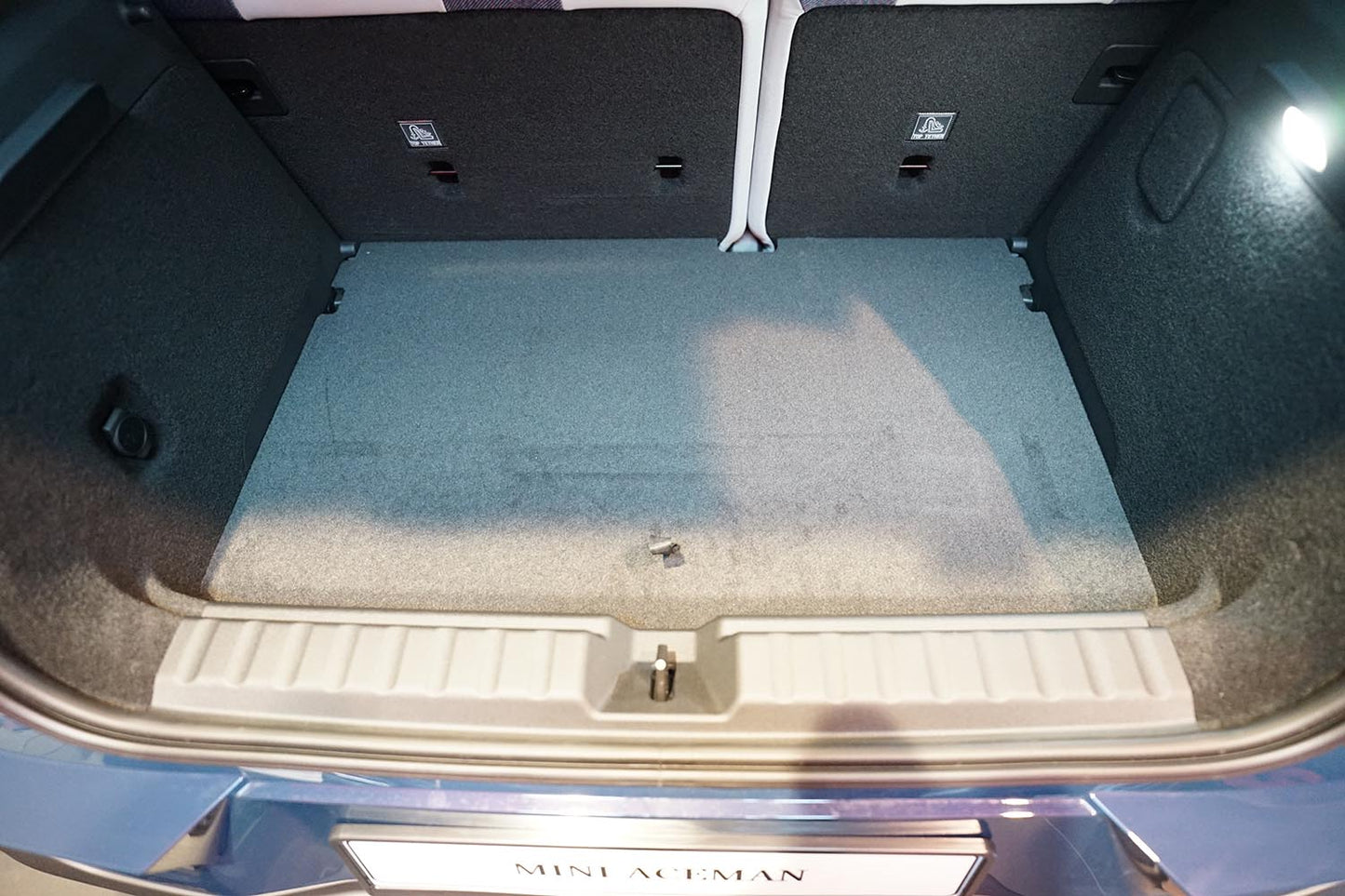 Tavita portbagaj Mini Aceman EV fabricatie 11.2024 - prezent, caroserie suv, portbagaj superior, podea variabila in pozitie superioara #1 - Auto Alorria