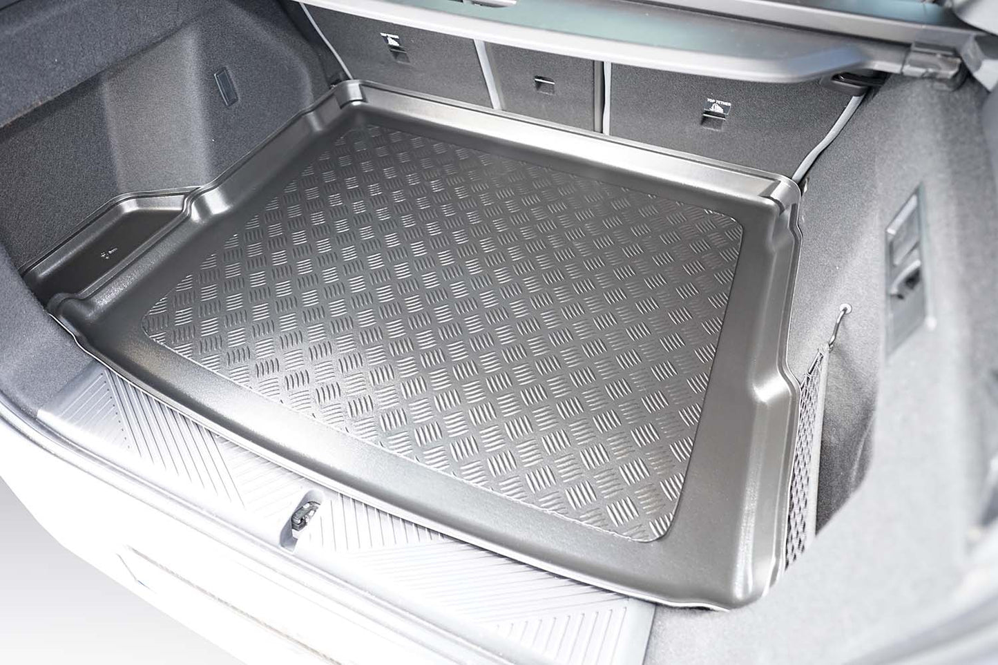 Tavita portbagaj BMW X3 G45 MHEV fabricatie 11.2024 - prezent, caroserie suv, cu ureche detasabila pe stanga #2 - Auto Alorria