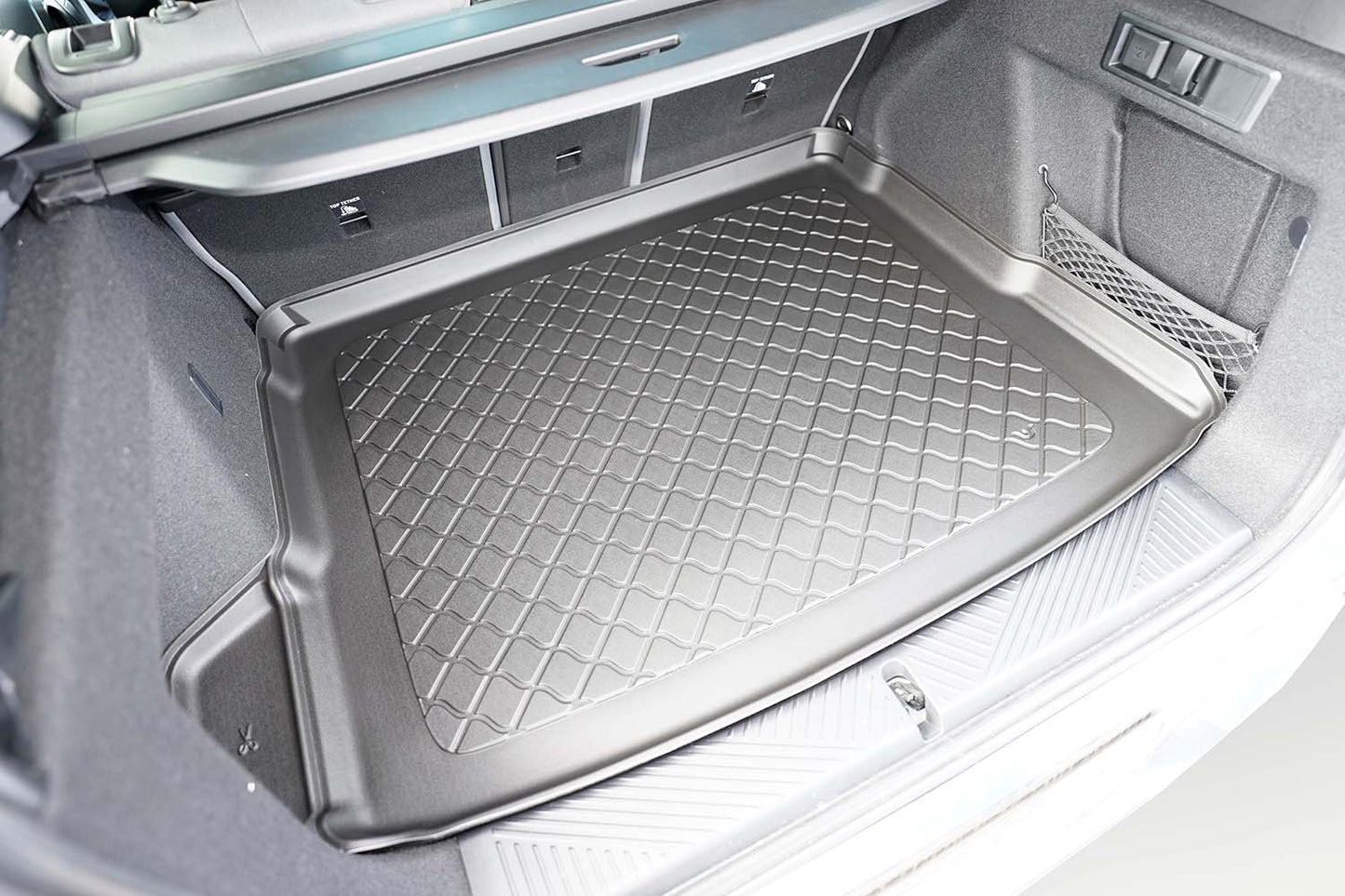 Tavita portbagaj BMW X3 G45 MHEV fabricatie 11.2024 - prezent, caroserie suv, cu ureche detasabila pe stanga #1 - Auto Alorria