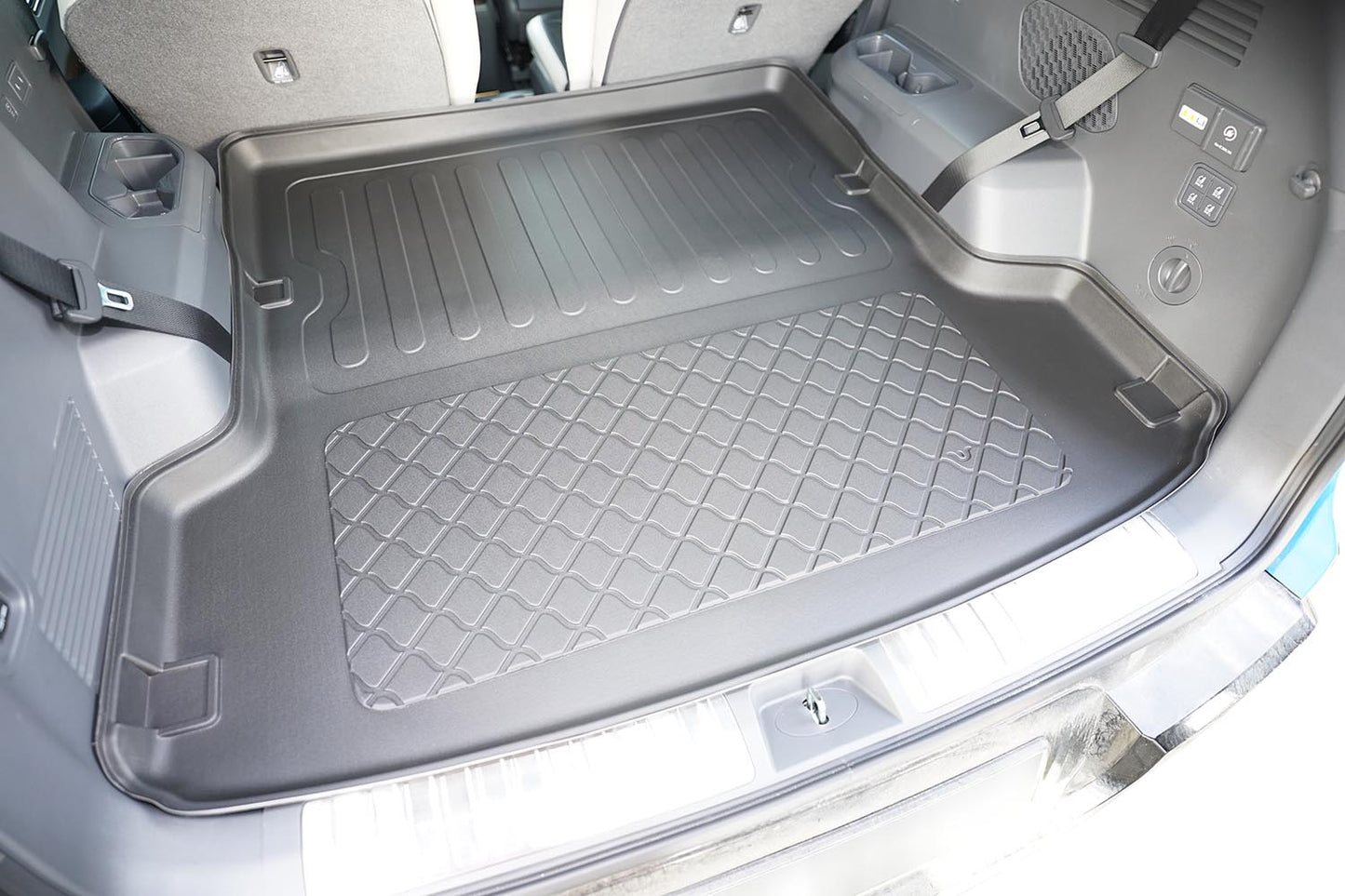 Tavita portbagaj Kia EV9 fabricatie 2023 - prezent, caroserie suv, 6-7 locuri, in spatele randului 2 de scaune (rand 3 culcat) #1