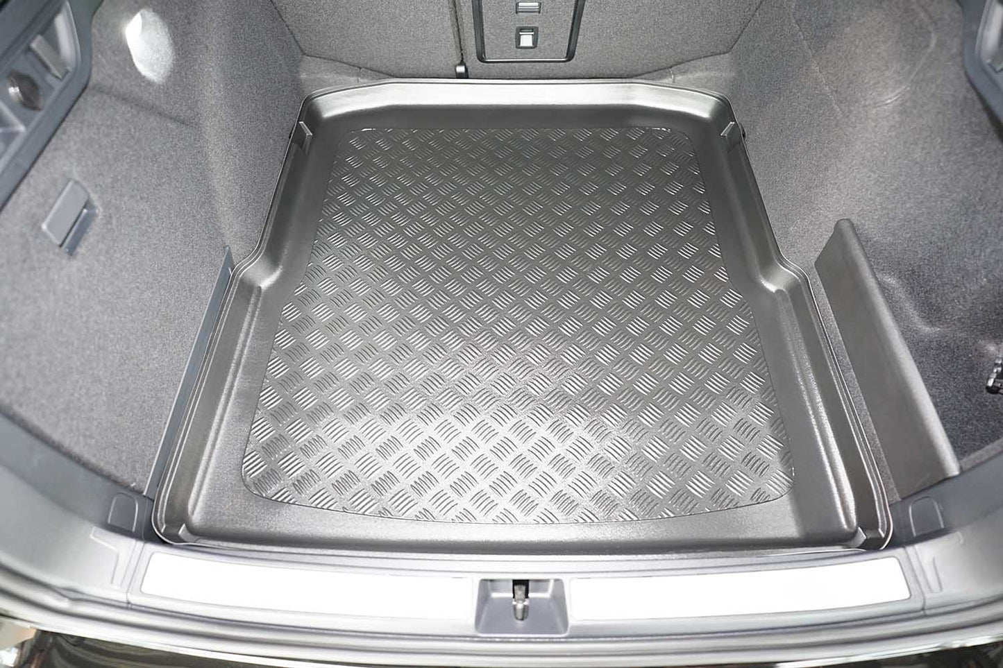 Tavita portbagaj Skoda Superb IV MHEV fabricatie 12.2023 - prezent, caroserie combi, portbagaj inferior, fara podea ajustabila pe inaltime, nu corespunde pentru PHEV #2