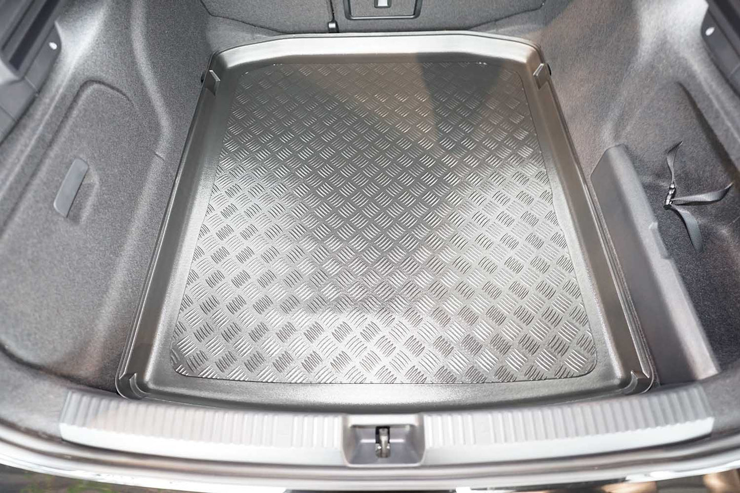 Tavita portbagaj Skoda Superb IV fabricatie 12.2023 - prezent, caroserie sedan, portbagaj inferior, fara podea reglabila pe inaltime #1