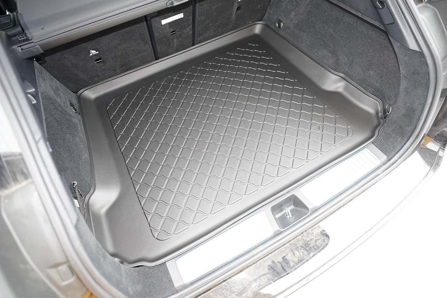 Tavite portbagaj Mercedes EQE X294, caroserie suv, an fabricatie 05.2023 - prezent | 194027GRD