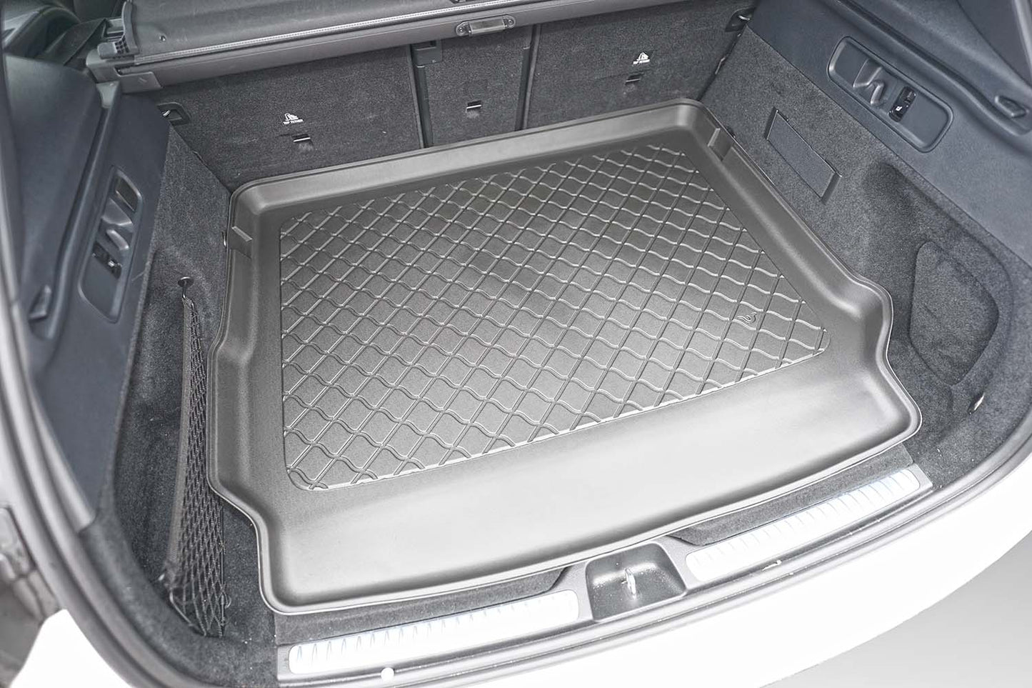 Tavita portbagaj Mercedes GLC X254 PHEV fabricatie 09.2022 - prezent, caroserie suv #1 - Auto Alorria