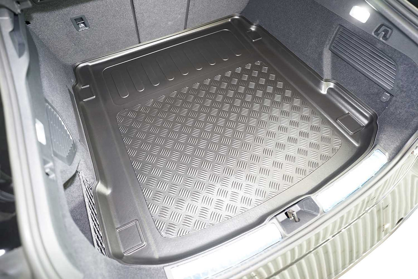 Tavita portbagaj Audi A5 III MHEV fabricatie 11.2024 - prezent, caroserie sedan #2 - Auto Alorria