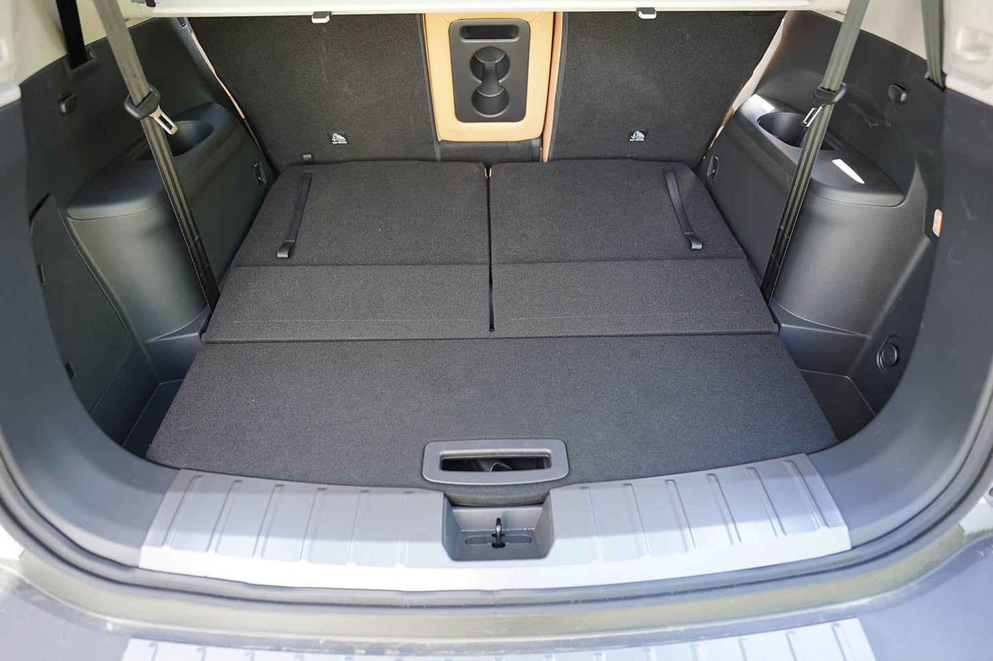 Tavite portbagaj Nissan X-Trail T33, caroserie suv, an fabricatie 2022 - prezent, 7 locuri, rand 3 culcat | 194194GRD