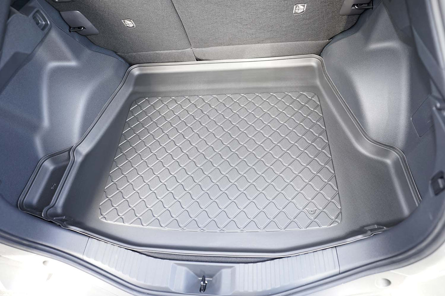 Tavita portbagaj Toyota bZ4X fabricatie 07.2022 - prezent, caroserie suv, portbagaj superior, cu ureche detasabila pentru subwoofer #1