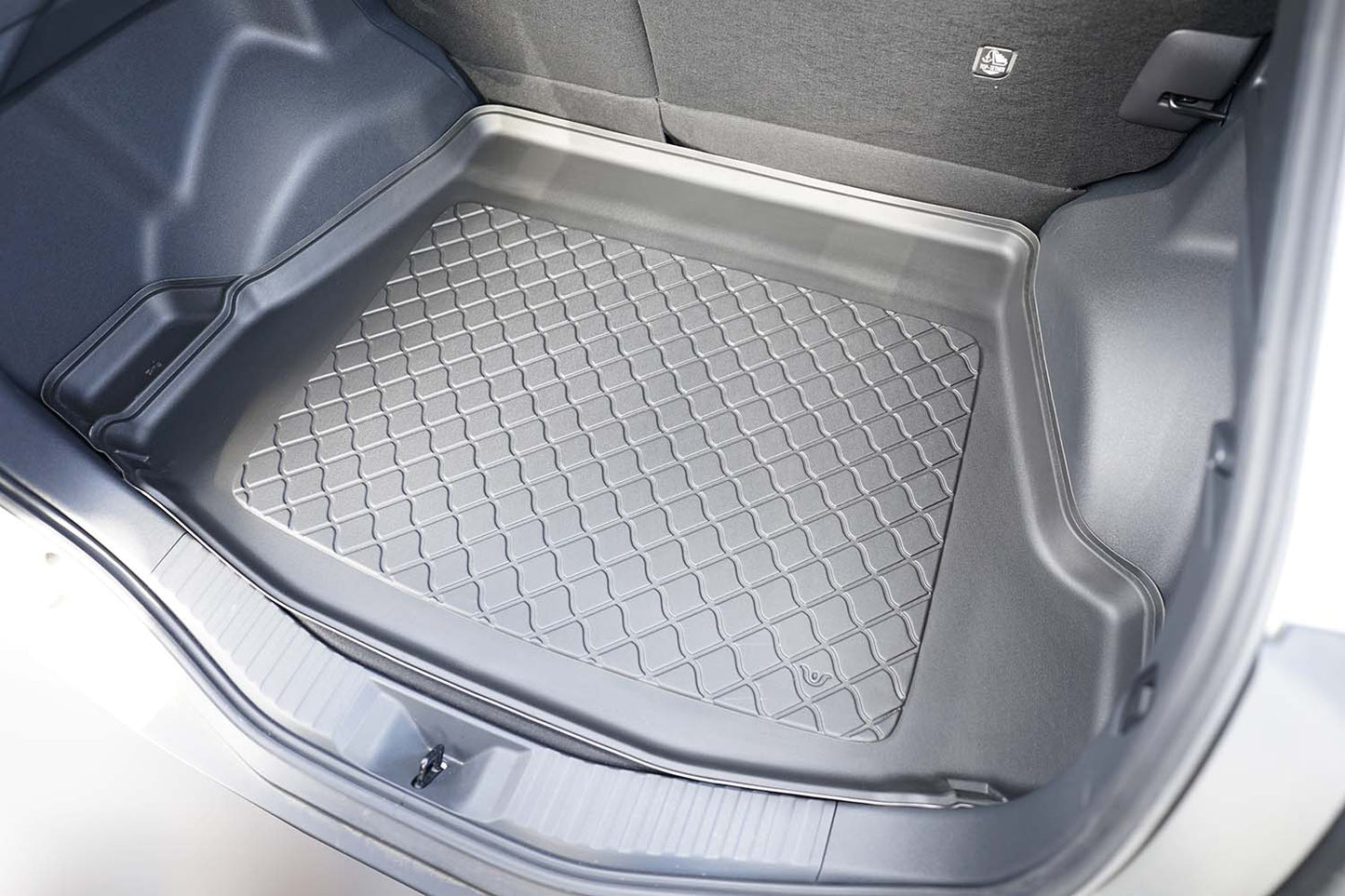 Tavita portbagaj Toyota bZ4X fabricatie 07.2022 - prezent, caroserie suv, portbagaj superior, cu ureche detasabila pentru subwoofer #1