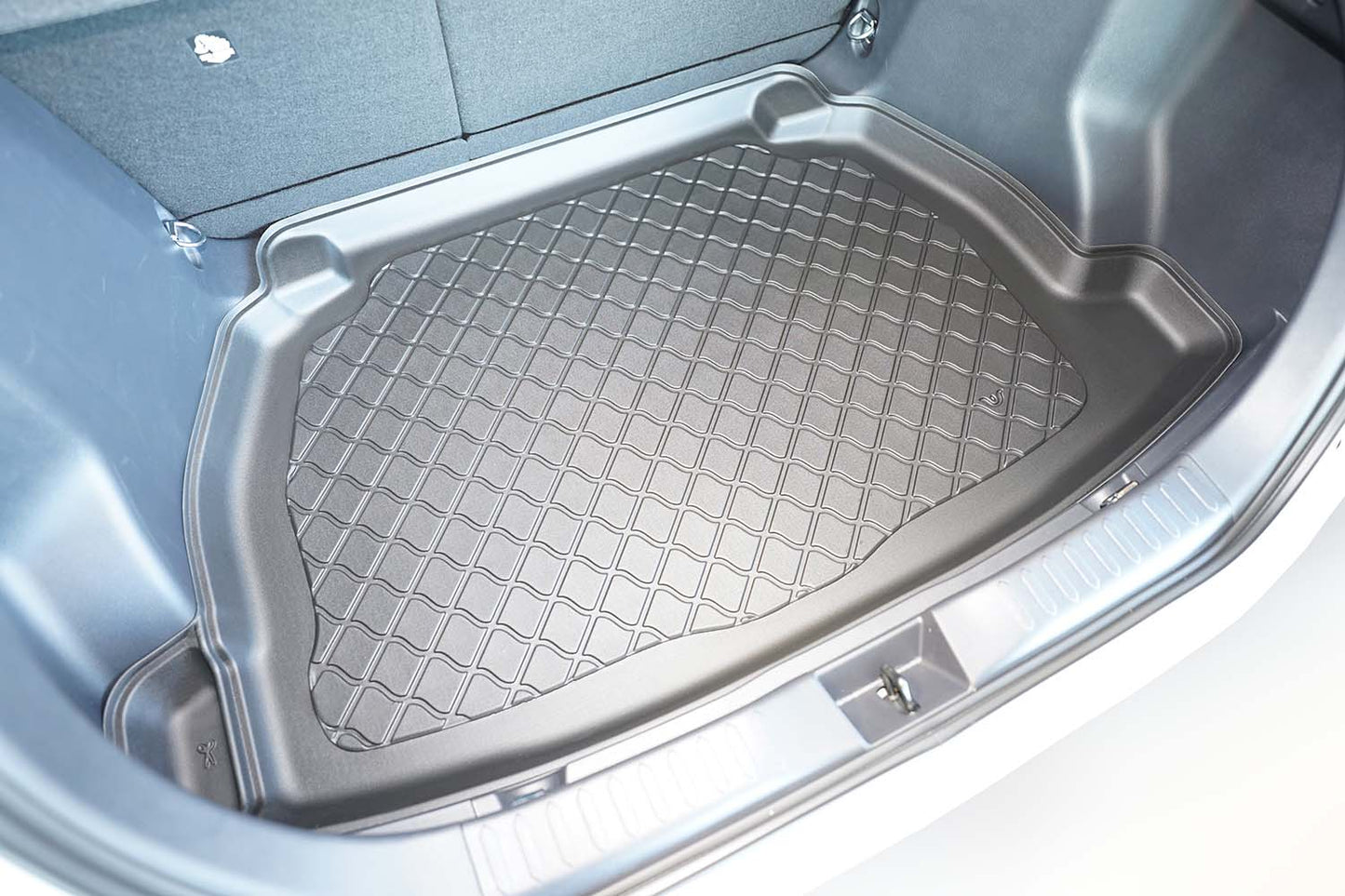 Tavita portbagaj Toyota C-HR Hybrid fabricatie 2024 - prezent, caroserie suv, kit de reparatie, nu corespunde pentru PHEV si 4x4 #1