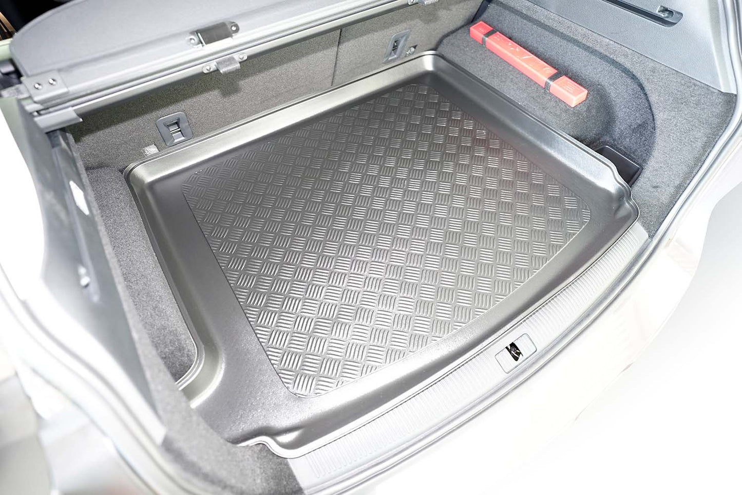 Tavita portbagaj MG HS Facelift fabricatie 03.2023 - 06.2024, caroserie suv, portbagaj superior, nu corespunde pentru EHS PHEV #1