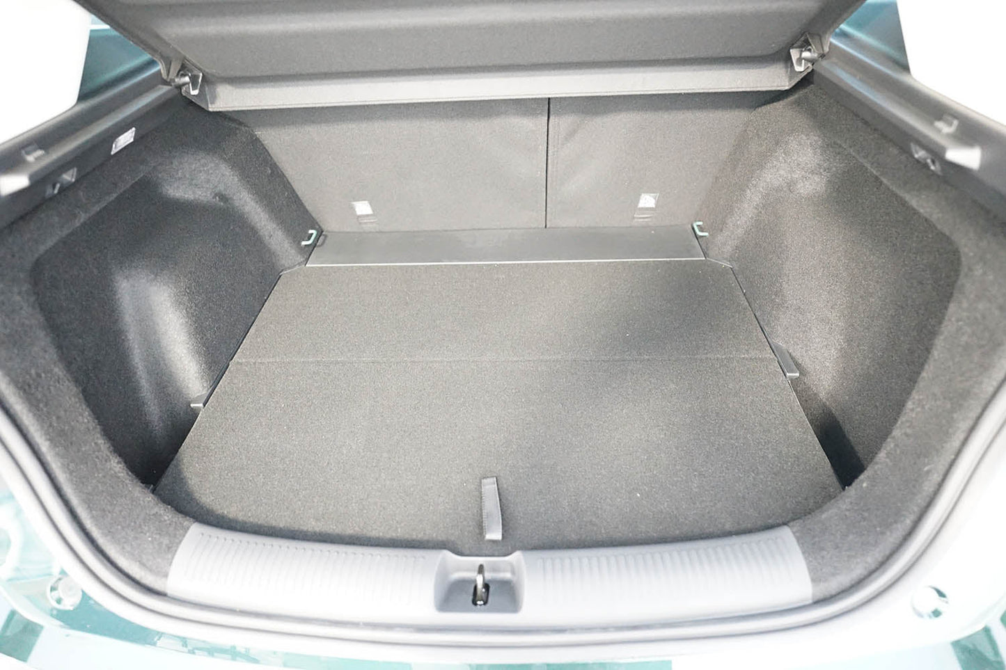 Tavita portbagaj MG ZS Hybrid+ fabricatie 09.2024 - prezent, caroserie suv, portbagaj superior, podea variabila in pozitie superioara #2
