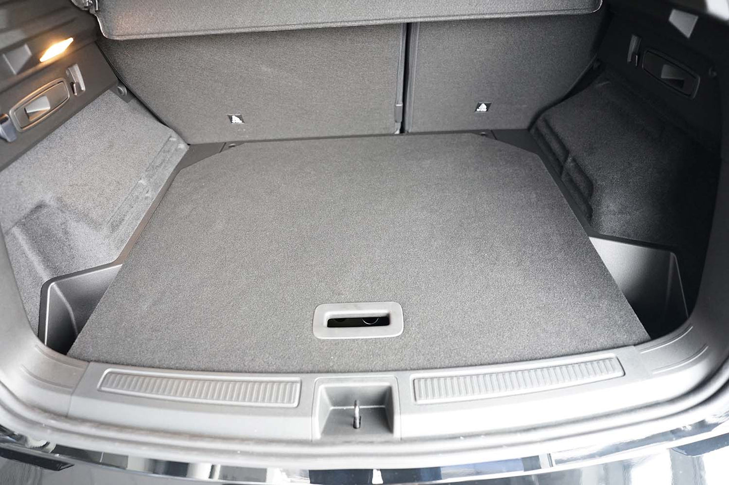 Tavite portbagaj Renault Austral E-TECH, caroserie suv, an fabricatie 2023 - prezent, 5 locuri, portbagaj superior, podea variabila in pozitie superioara | 194370GRD