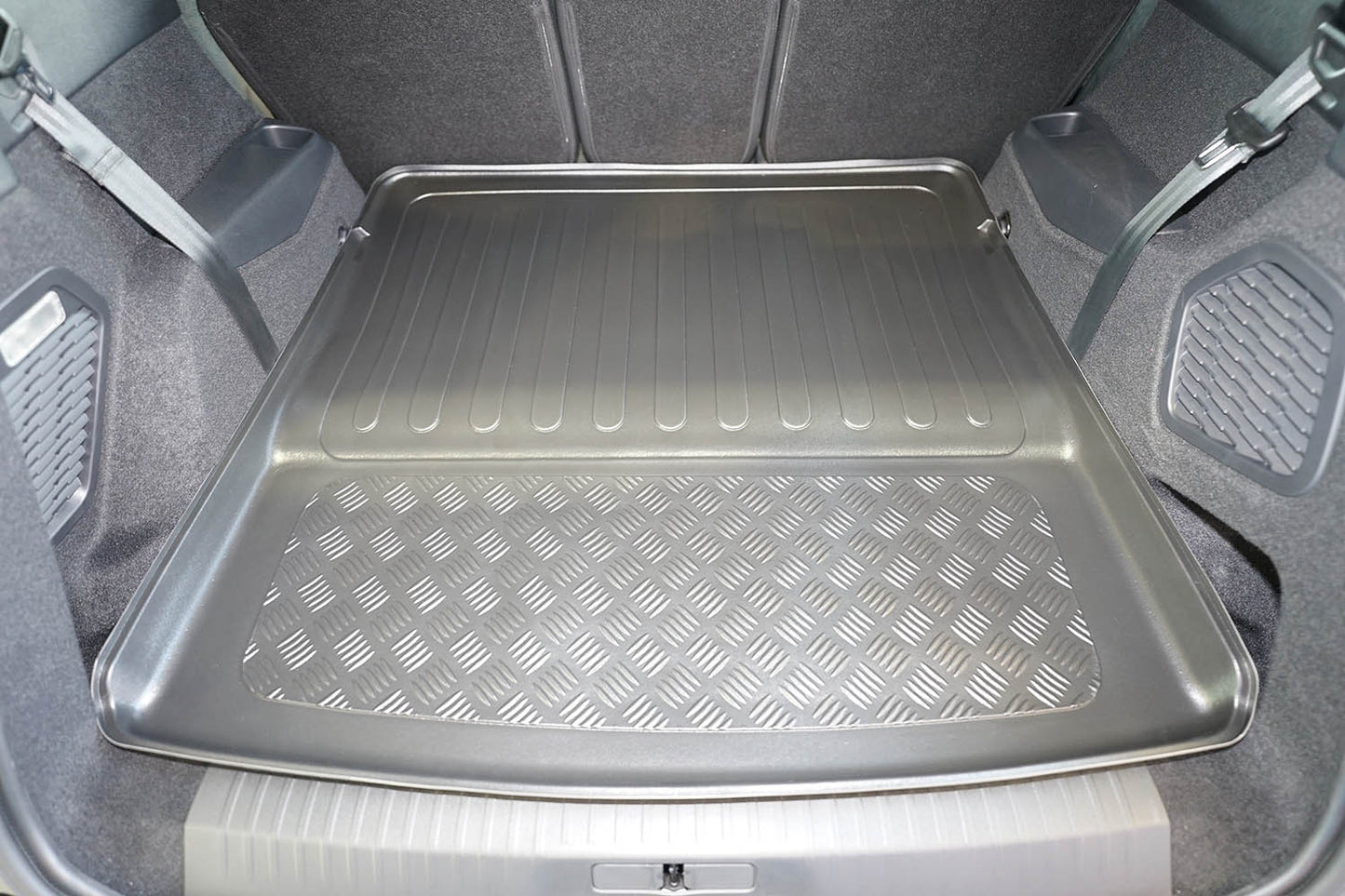 Tavita portbagaj Peugeot E-5008 fabricatie 10.2024 - prezent, caroserie suv, 7 locuri, rand 3 culcat #2 - Auto Alorria