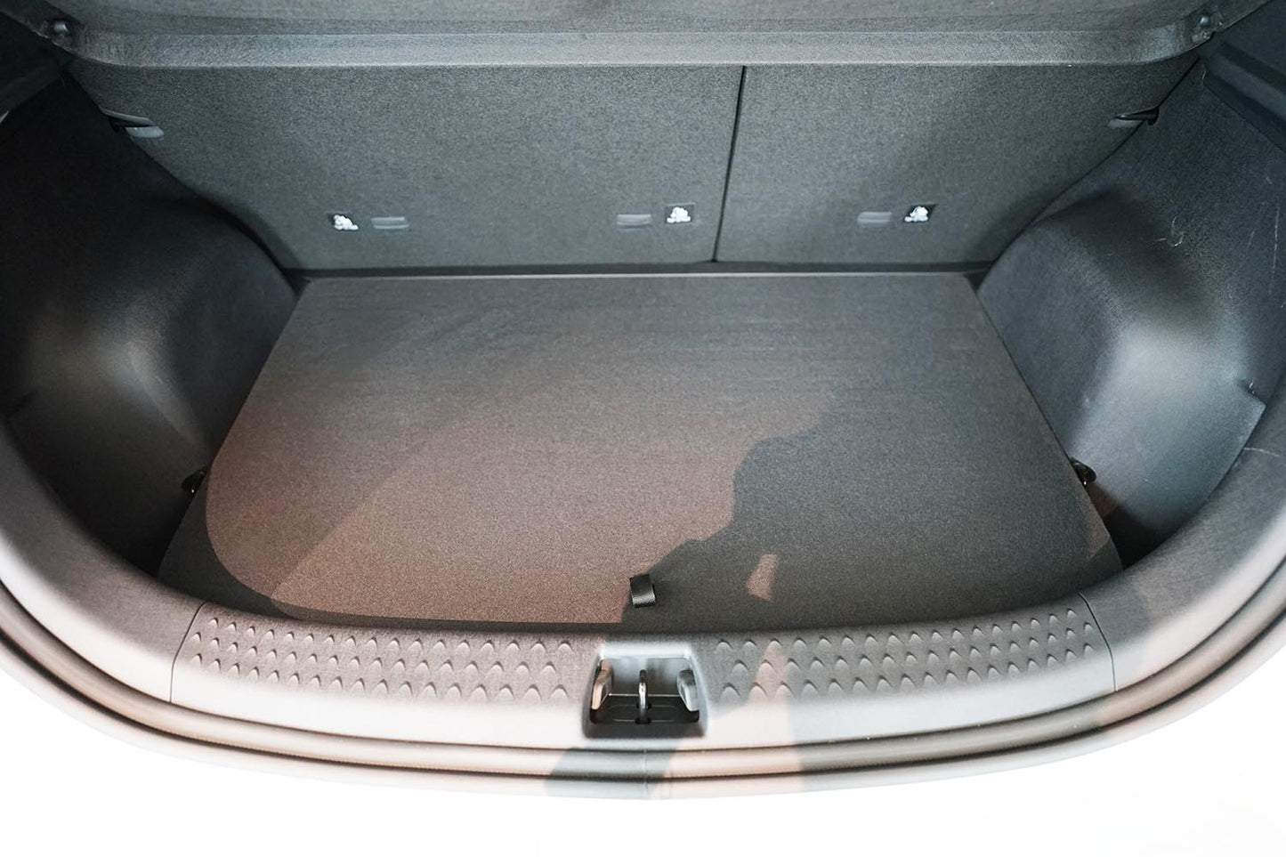 Tavita portbagaj BYD Dolphin fabricatie 2021 - prezent, caroserie hatchback, portbagaj superior, podea variabila in pozitie superioara #1