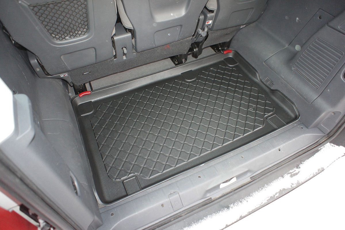 Tavita de portbagaj Fiat Scudo II Panorama, caroserie Van, fabricatie 2007 - 2016, ampatament L2, in spatele randului 3 #1