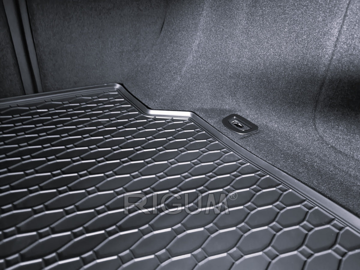 Tavita portbagaj Alfa Romeo Giulia Facelift fabricatie 2020 - prezent, caroserie sedan, 4x4 #1