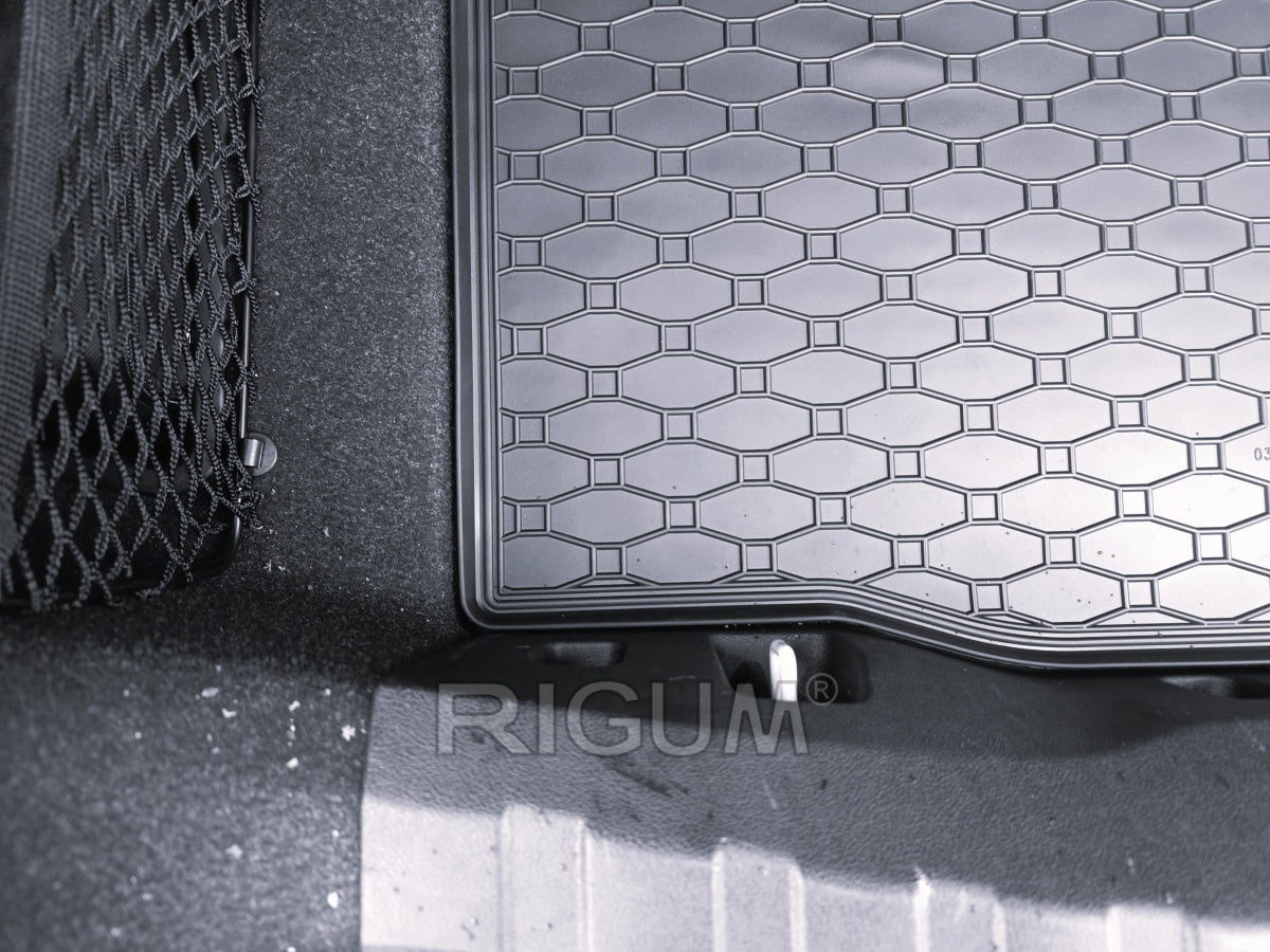 Tavita portbagaj BMW Seria 4 G26 fabricatie 2022 - prezent, caroserie gran coupé #1