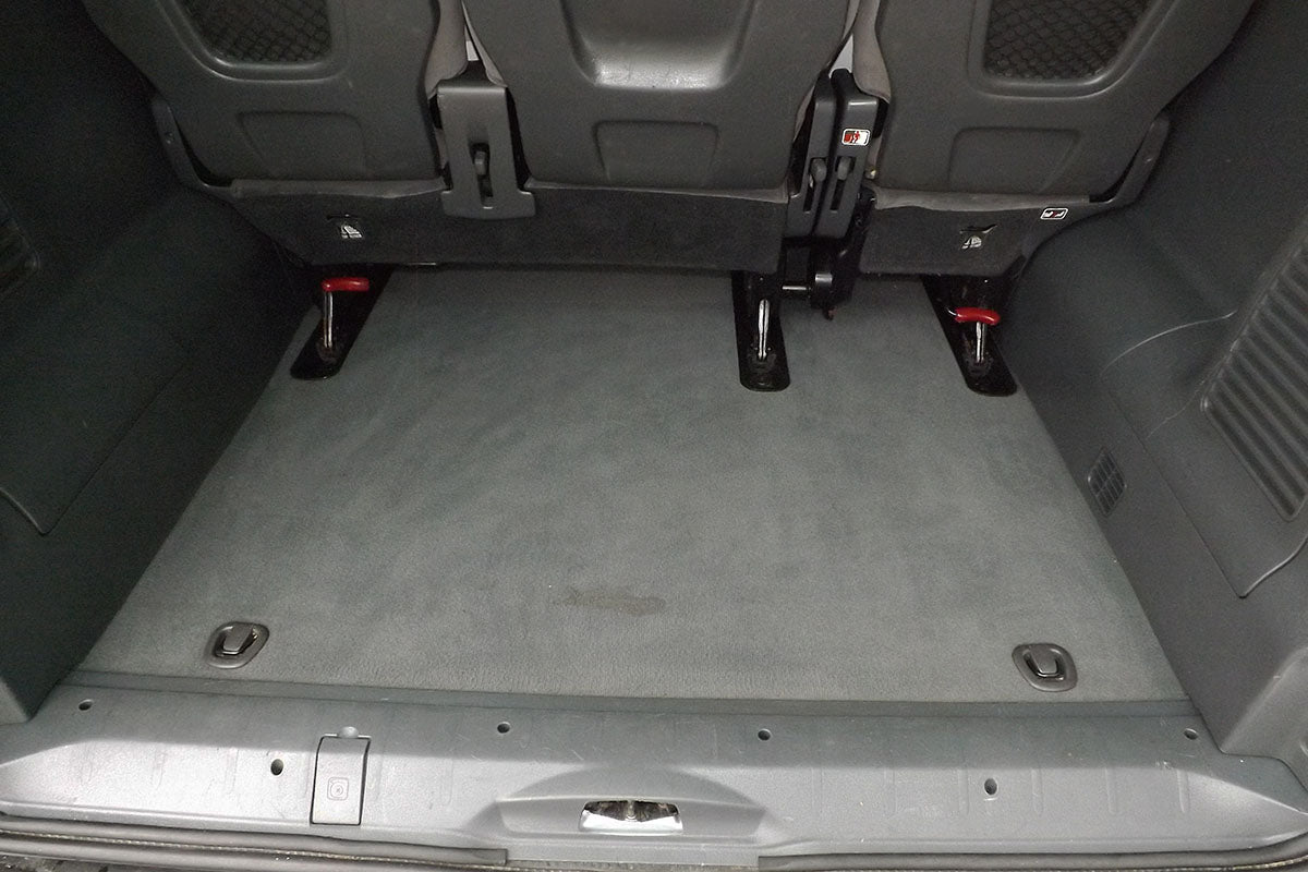 Tavita de portbagaj Fiat Scudo II Panorama, caroserie Van, fabricatie 2007 - 2016, ampatament L2, in spatele randului 3 #1