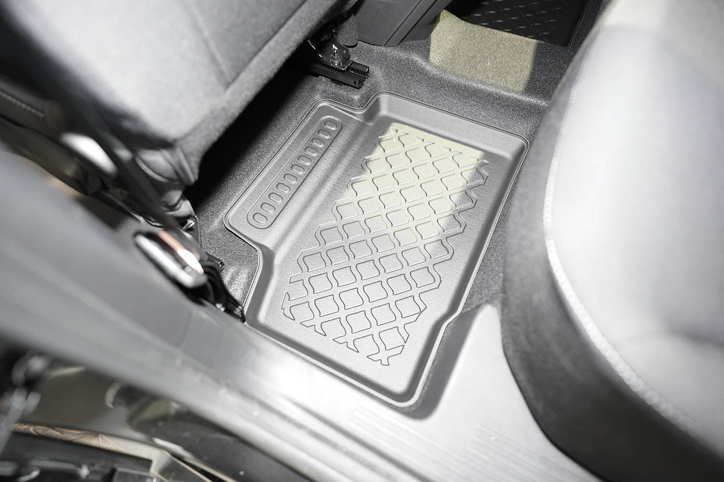 Covorase auto tip tavita Dacia Duster III MHEV fabricatie 06.2024 - prezent, caroserie suv #1