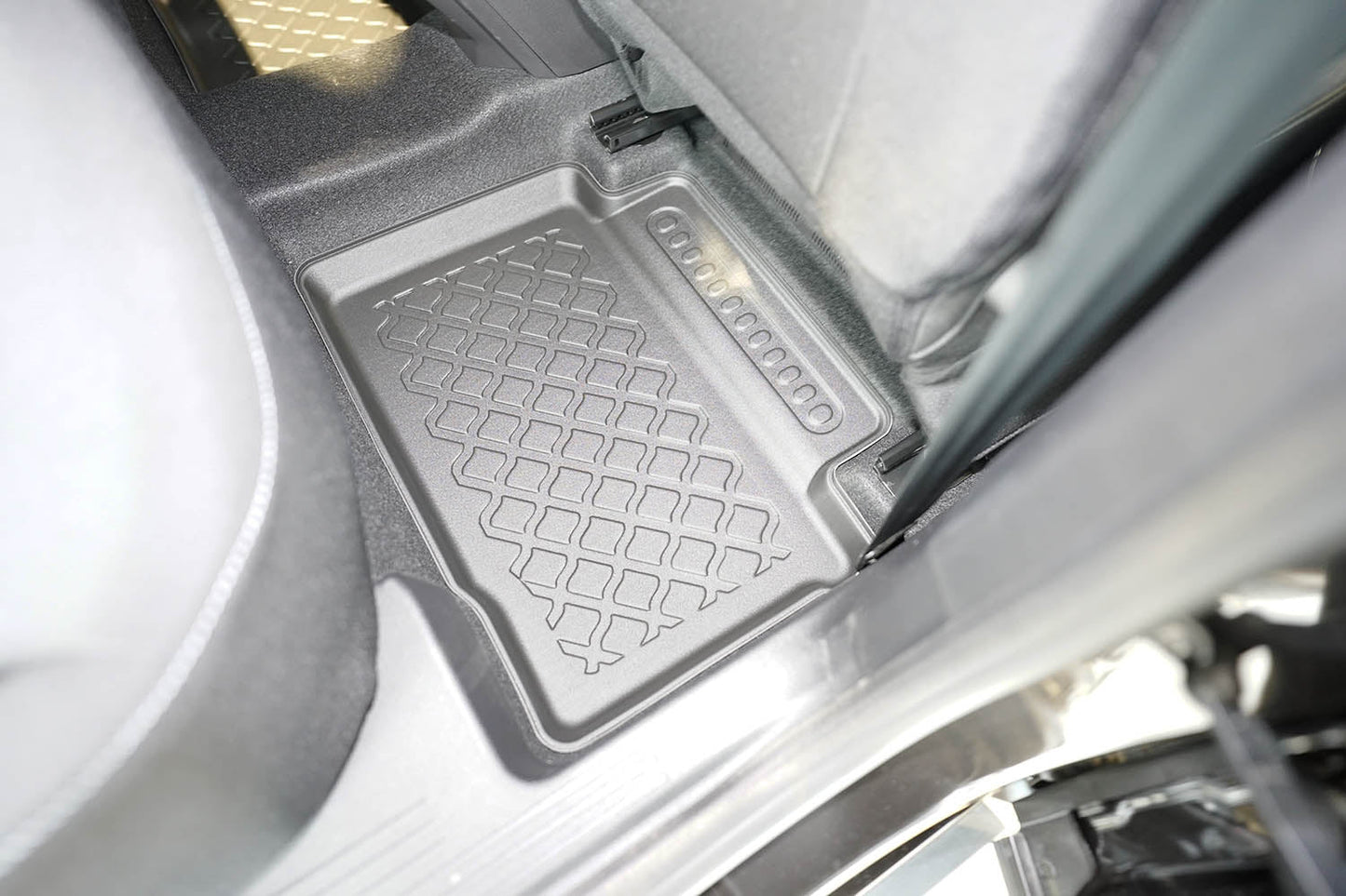 Covorase auto tip tavita Dacia Duster III LPG fabricatie 06.2024 - prezent, caroserie suv #2