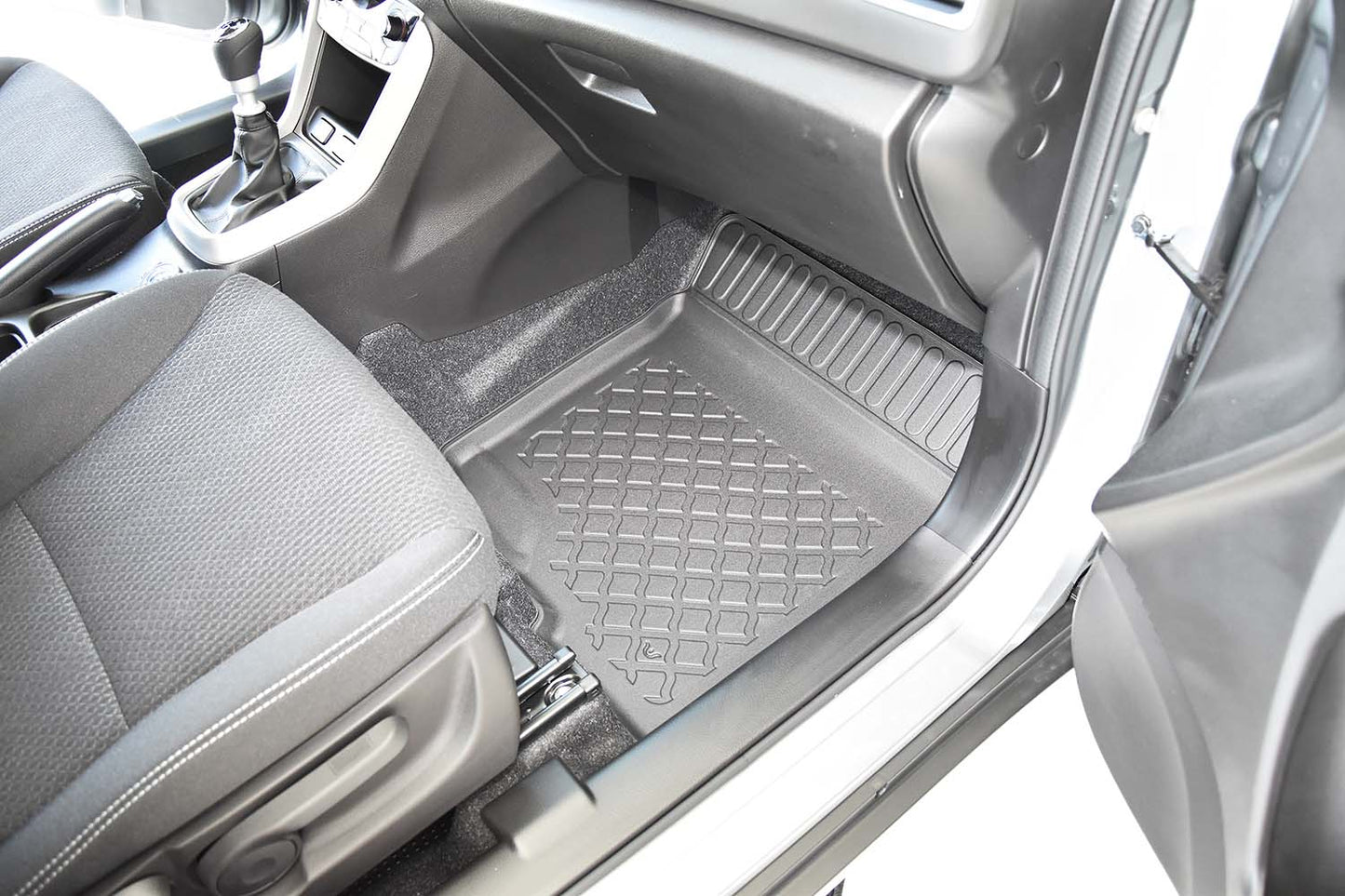 Covorase auto tip tavita Suzuki Vitara Strong Hybrid, an fabricatie 03.2022 - prezent, caroserie suv | 603603