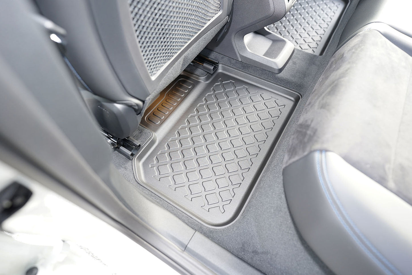 Covorase auto tip tavita BMW X1 iU11 EV fabricatie 11.2022 - prezent, caroserie suv #2