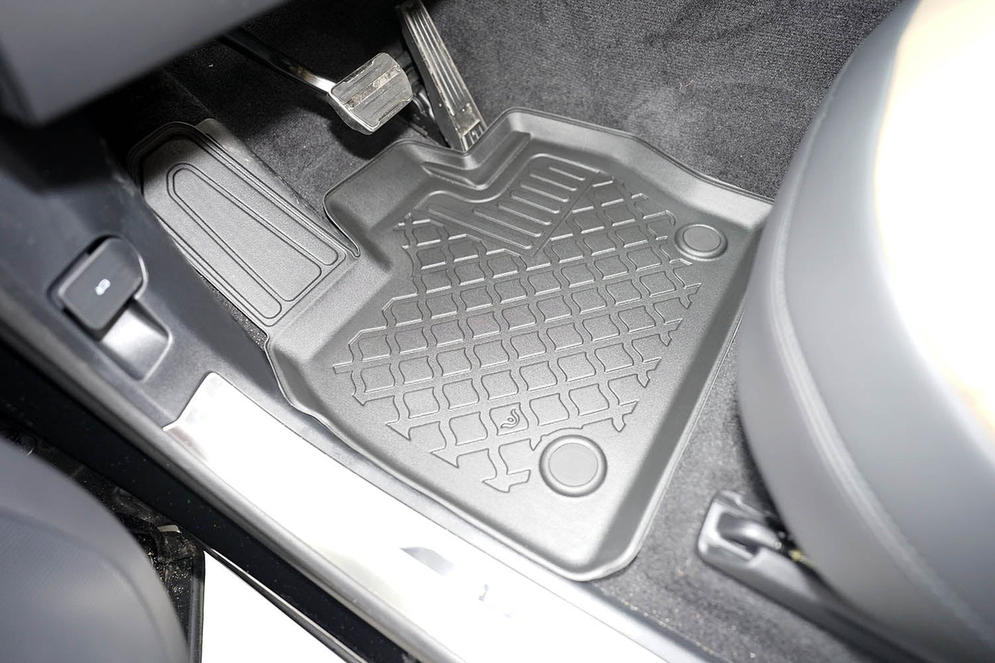 Covorase auto tip tavita Land Rover Range Rover Sport III, an fabricatie 2022 - prezent, caroserie suv | 604163