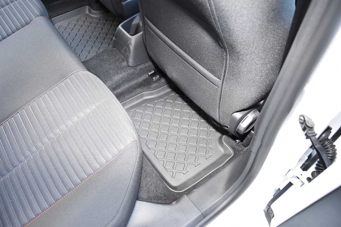 Covorase auto tip tavita Opel Corsa F Hybrid fabricatie 02.2024 - prezent, caroserie hatchback #1