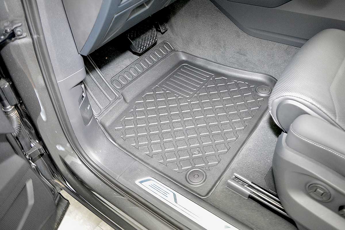Covorase auto tip tavita Volkswagen Touareg III fabricatie 07.2018 - prezent, caroserie suv, inainte de facelift #1