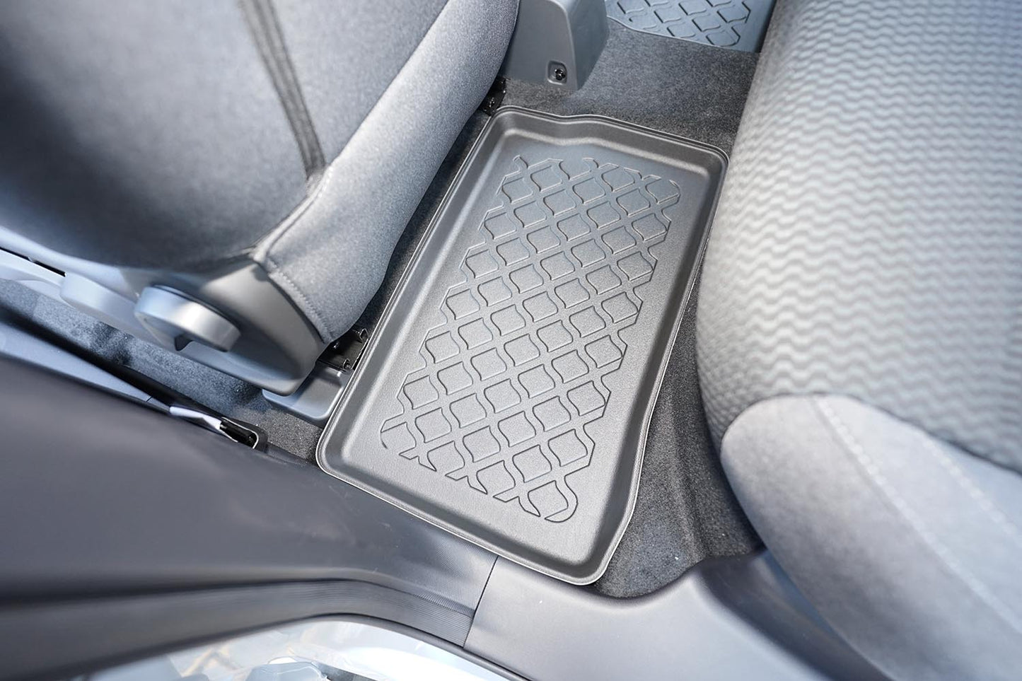 Covorase auto tip tavita Leapmotor T03 EV fabricatie 2024 - prezent, caroserie hatchback #1 - Auto Alorria