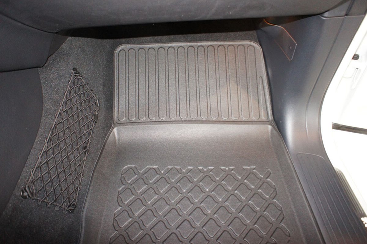 Covorase tip tavita Mercedes GLE I W166, caroserie SUV, fabricatie 06.2015 - 10.2018 - 6