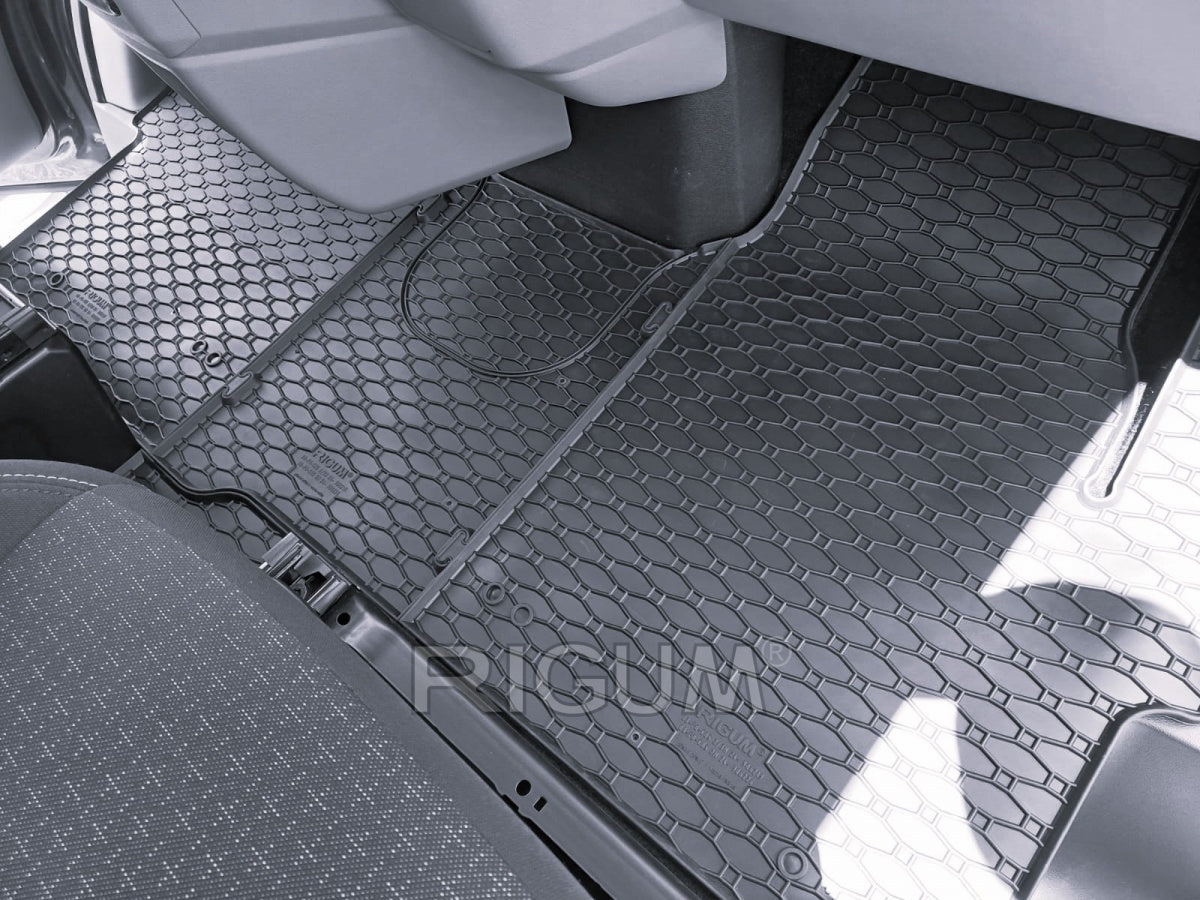 Covorase auto Volkswagen T7 Transporter fabricatie 2025 - prezent, caroserie van, 3 locuri #1