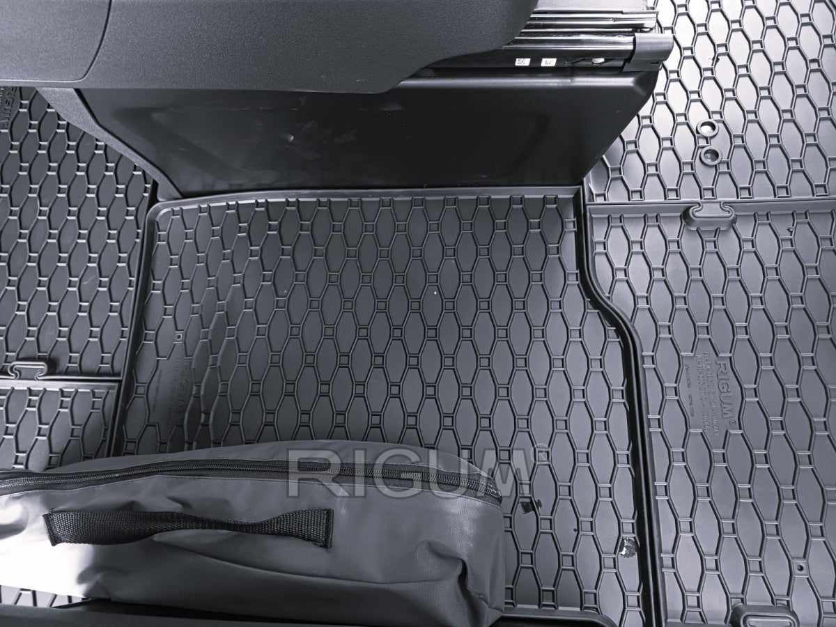 Covorase auto Volkswagen T7 Caravelle fabricatie 2025 - prezent, caroserie van, 2 locuri, tunel inclus #1 - Auto Alorria