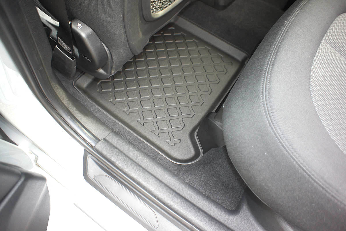 Covorase auto tip tavita BMW Seria 2 F46 Gran Tourer, an fabricatie 03.2005 - 2022, caroserie van 5-7 locuri, fara rand 3 | 603167