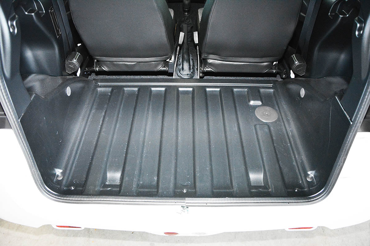 Tavite portbagaj Aixam Minauto Access, caroserie hatchback, an fabricatie 2018 - prezent, 2 locuri | 193930GRD