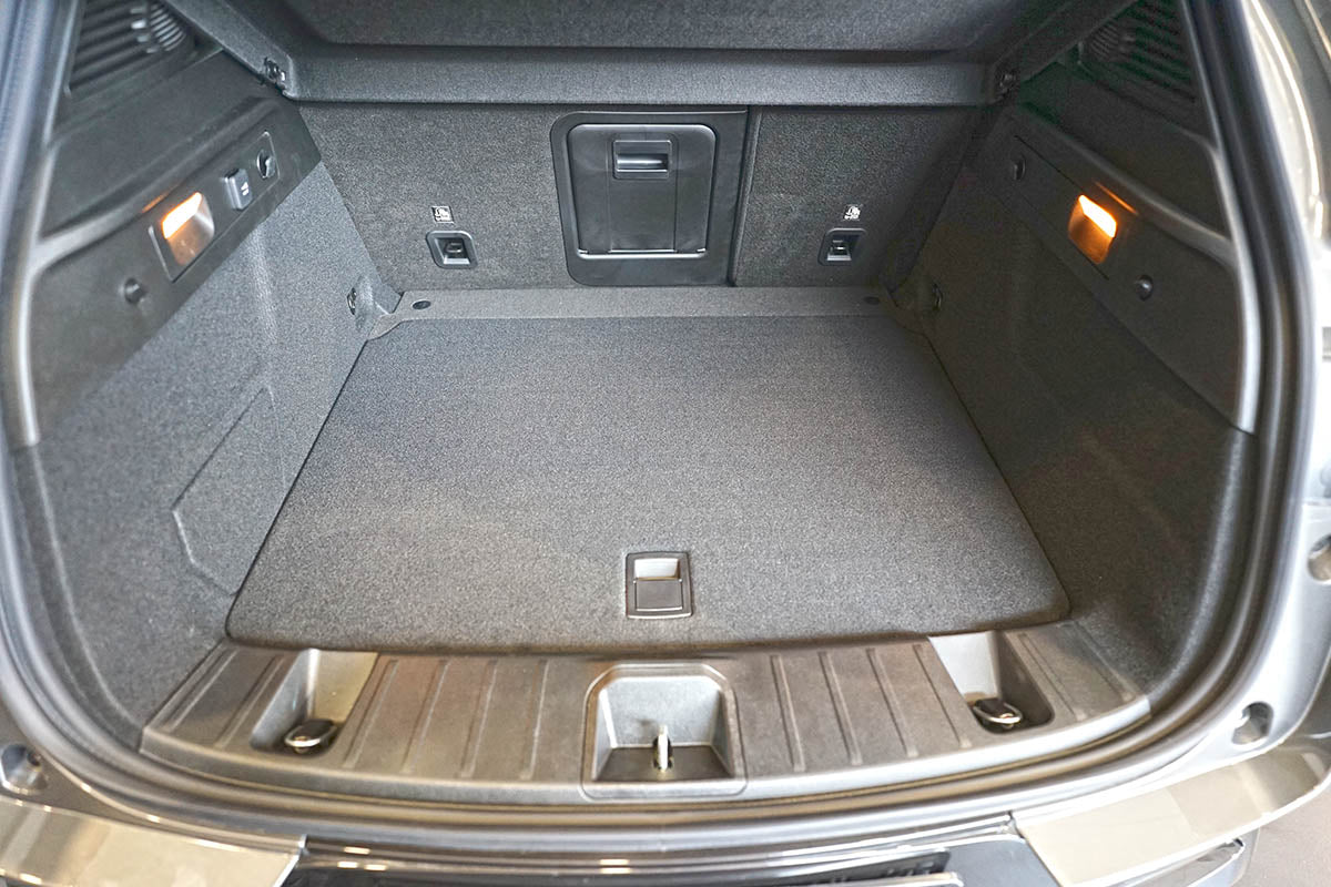 Tavita portbagaj Alfa Romeo Tonale PHEV Q4 fabricatie 11.2022 - prezent, caroserie suv, portbagaj superior, podea variabila in pozitie superioara #1