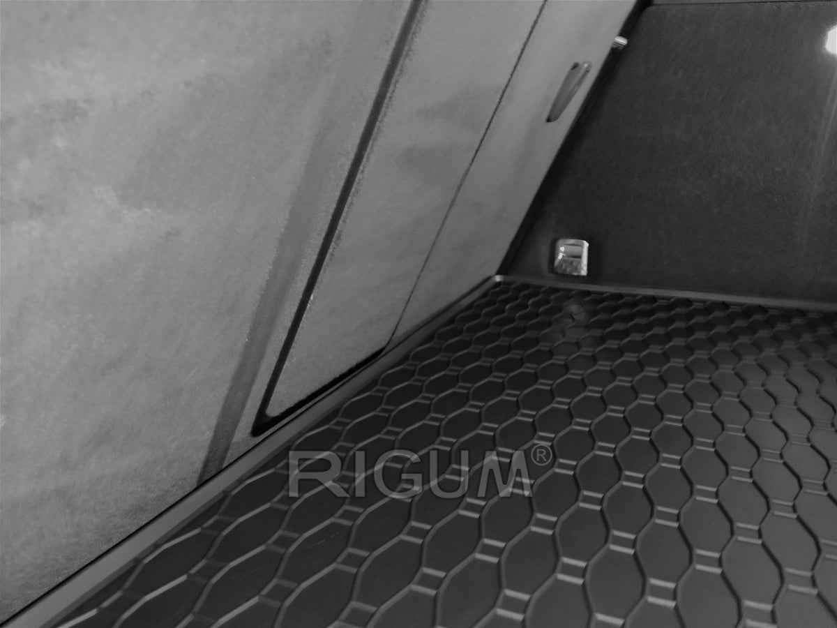 Tavite portbagaj Audi Q3 I, caroserie suv, an fabricatie 08.2011 - 06.2018, cu roata de rezerva mica, fara separator pe partea dreapta | 402124