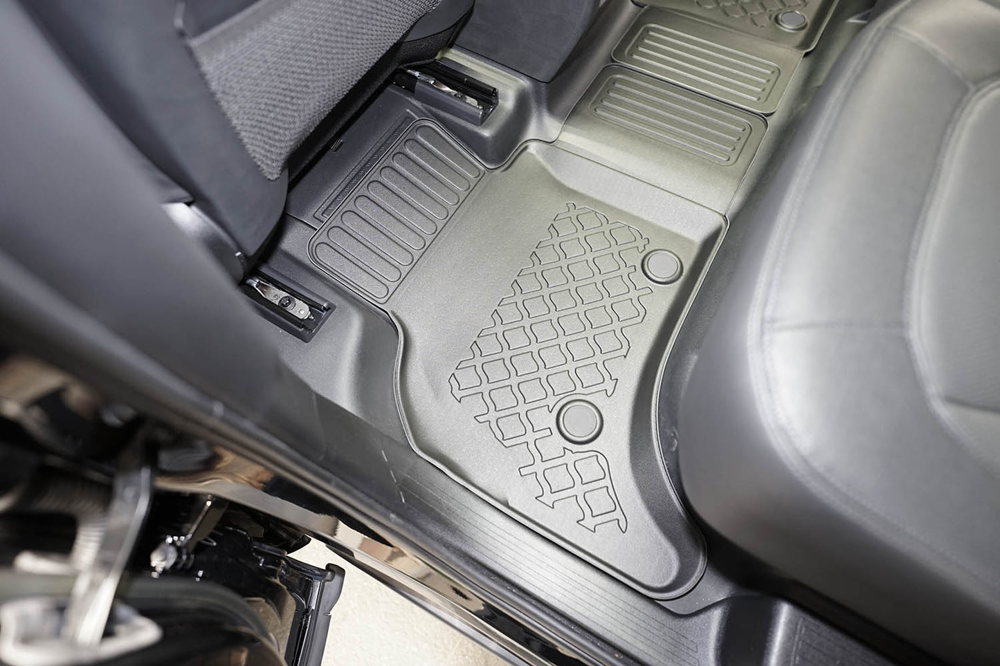 Covorase auto tip tavita Land Rover Defender 110, an fabricatie 2020 - prezent, caroserie suv l663 | 604160