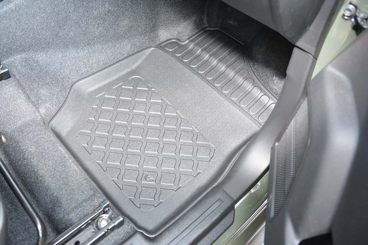 Covorase auto tip tavita Suzuki Jimny II, an fabricatie 10.2018 - prezent, caroserie suv versiune pro (2 locuri), cutie manuala | 653596