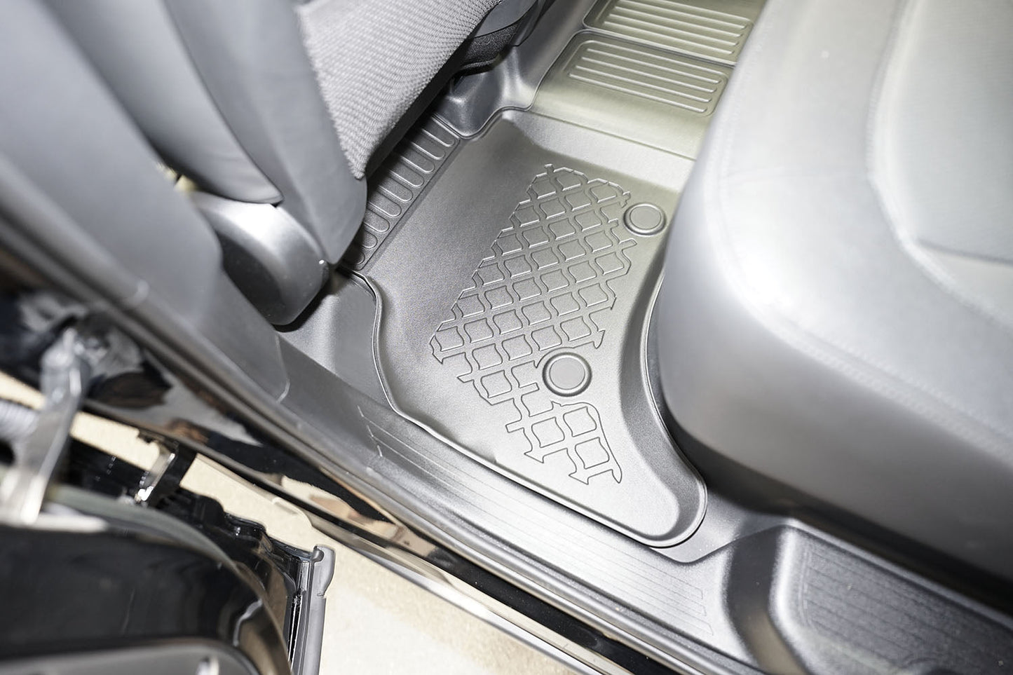Covorase auto tip tavita Land Rover Defender 110, an fabricatie 2020 - prezent, caroserie suv l663 | 604160
