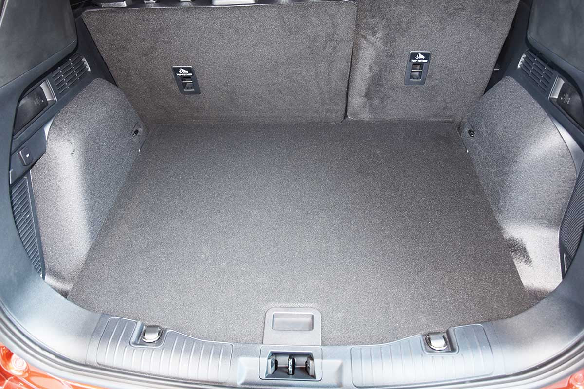 Tavite portbagaj Ford Kuga Hybrid, caroserie suv, an fabricatie 04.2020 - prezent, roata rezerva mica / kit reparatie | 193149GRD