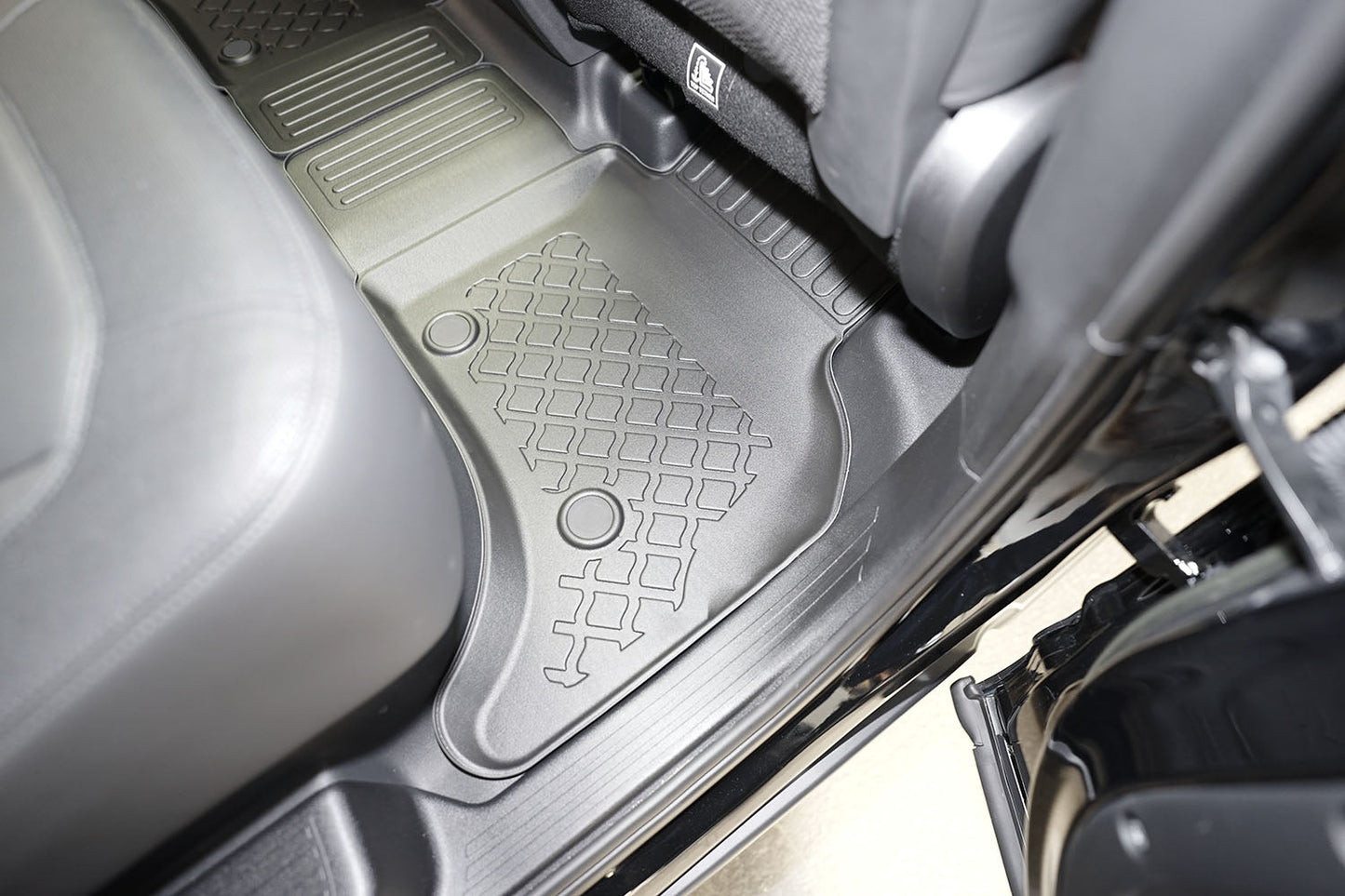 Covorase auto tip tavita Land Rover Defender 110, an fabricatie 2020 - prezent, caroserie suv l663 | 604160