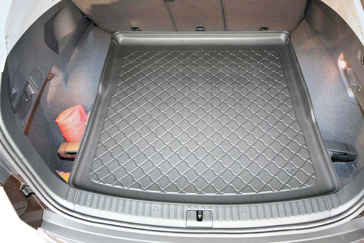Tavita de portbagaj Volkswagen Tiguan II Alspace, caroserie SUV, fabricatie 11.2017 - prezent, portbagaj superior #1