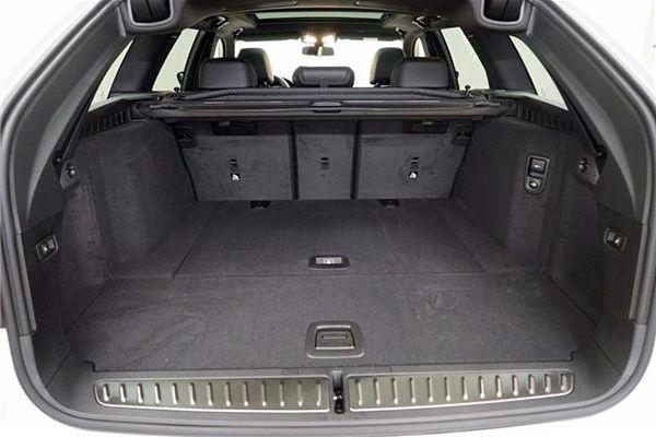 Tavita portbagaj BMW Seria 5 G31 caroserie combi fabricatie 04.2017 - prezent
