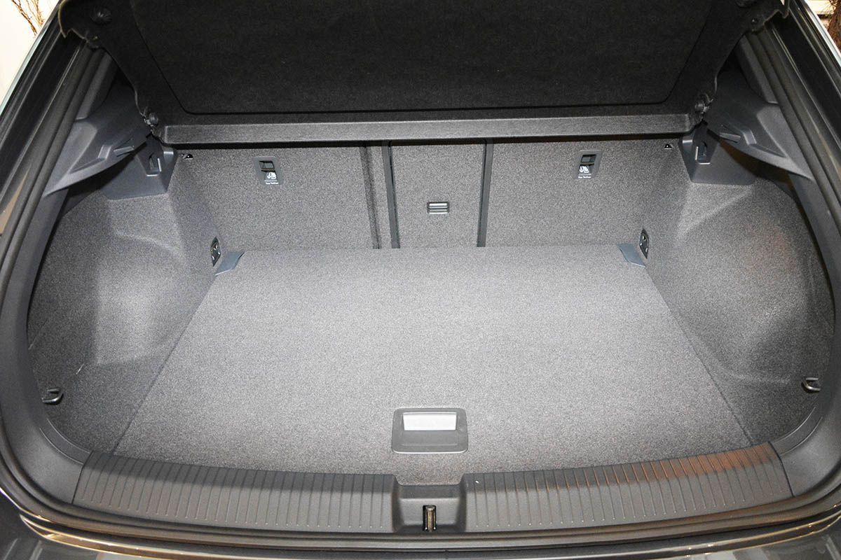 Tavita portbagaj Volkswagen T-Roc fabricatie 11.2017 - prezent (portbagaj superior) 7