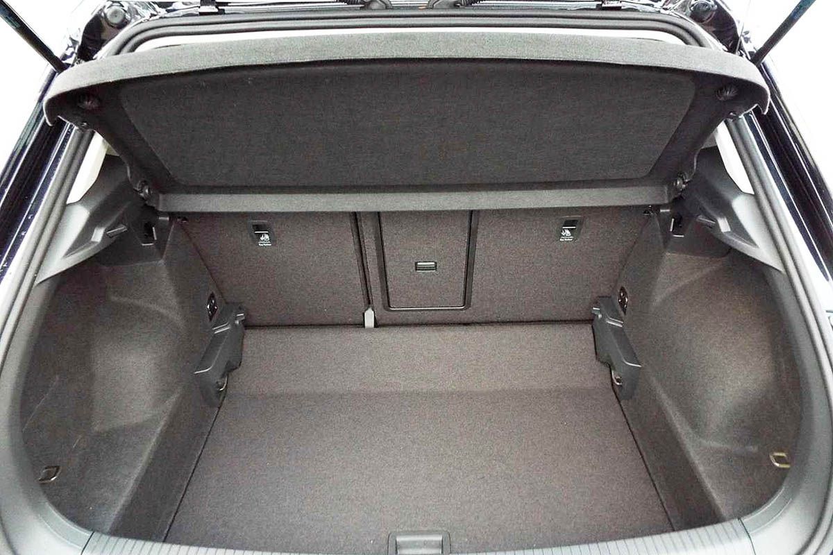 Tavita portbagaj Volkswagen T-Roc fabricatie 11.2017 - prezent (portbagaj inferior) 7